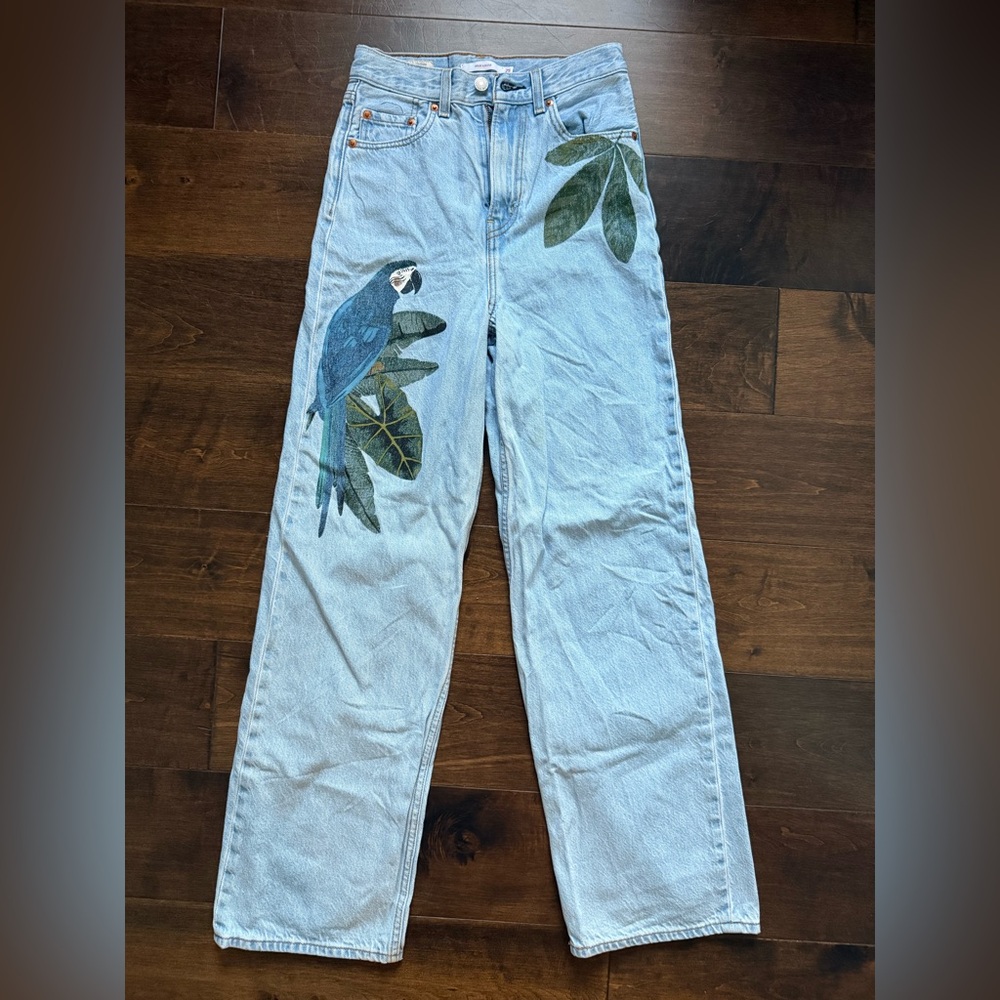 Farm Rio/ Levi’s - Parrot Jeans - Size 25